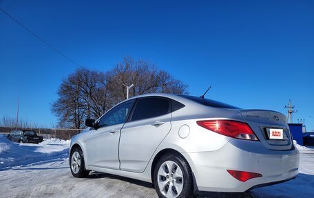 Hyundai Solaris II рестайлинг, 2015 год, 929 000 рублей, 2 фотография