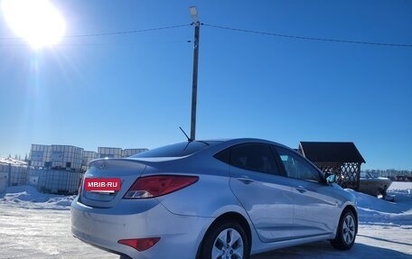 Hyundai Solaris II рестайлинг, 2015 год, 929 000 рублей, 4 фотография