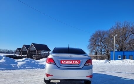 Hyundai Solaris II рестайлинг, 2015 год, 929 000 рублей, 3 фотография