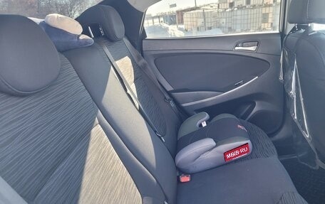 Hyundai Solaris II рестайлинг, 2015 год, 929 000 рублей, 11 фотография