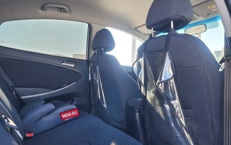 Hyundai Solaris II рестайлинг, 2015 год, 929 000 рублей, 10 фотография