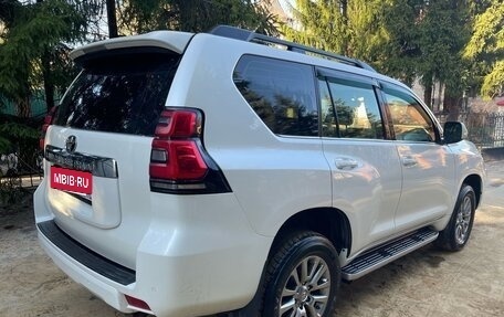 Toyota Land Cruiser Prado 150 рестайлинг 2, 2017 год, 4 370 000 рублей, 4 фотография