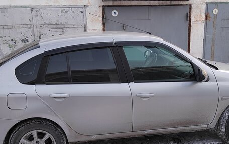 Renault Symbol, 2011 год, 320 000 рублей, 3 фотография