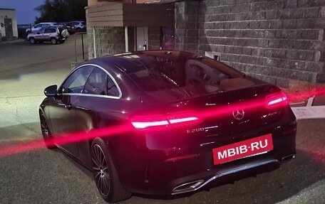 Mercedes-Benz E-Класс, 2019 год, 3 900 000 рублей, 5 фотография