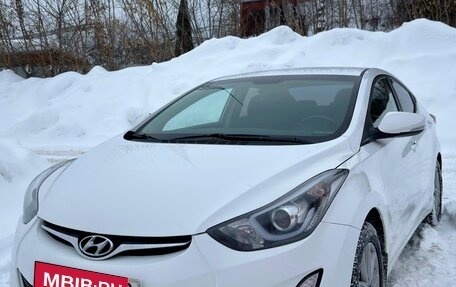 Hyundai Elantra V, 2015 год, 1 079 000 рублей, 1 фотография