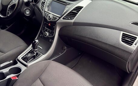 Hyundai Elantra V, 2015 год, 1 079 000 рублей, 15 фотография