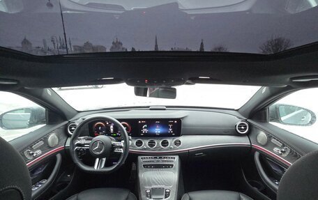 Mercedes-Benz E-Класс, 2022 год, 5 500 000 рублей, 8 фотография
