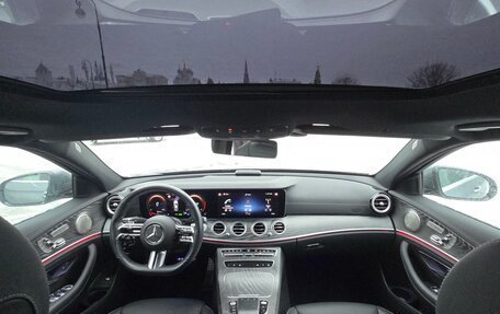 Mercedes-Benz E-Класс, 2022 год, 5 500 000 рублей, 6 фотография