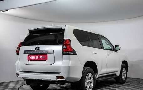 Toyota Land Cruiser Prado 150 рестайлинг 2, 2020 год, 4 599 000 рублей, 5 фотография