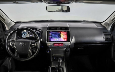 Toyota Land Cruiser Prado 150 рестайлинг 2, 2020 год, 4 599 000 рублей, 10 фотография