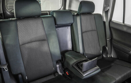 Toyota Land Cruiser Prado 150 рестайлинг 2, 2020 год, 4 599 000 рублей, 31 фотография