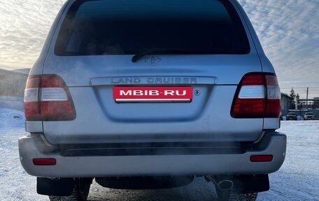 Toyota Land Cruiser 100 рестайлинг 2, 2007 год, 3 000 000 рублей, 6 фотография