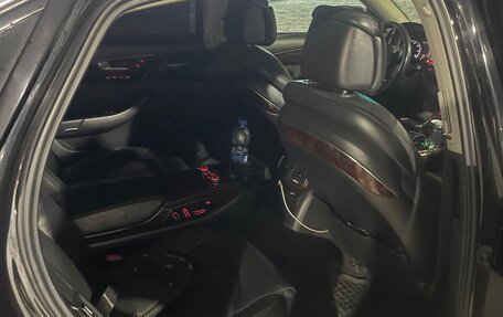 Audi A8, 2011 год, 1 300 000 рублей, 6 фотография