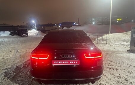 Audi A8, 2011 год, 1 300 000 рублей, 3 фотография