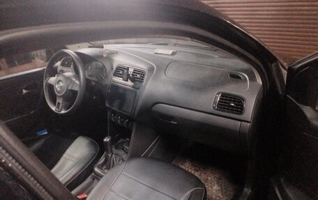 Volkswagen Polo VI (EU Market), 2011 год, 500 000 рублей, 5 фотография