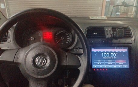 Volkswagen Polo VI (EU Market), 2011 год, 500 000 рублей, 8 фотография