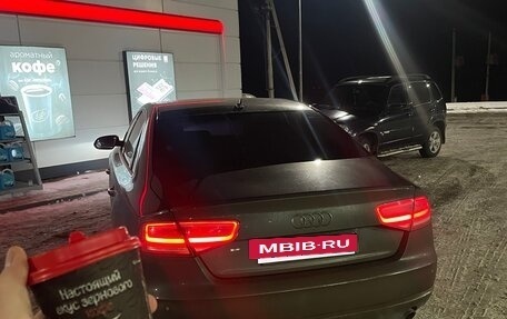 Audi A8, 2011 год, 1 300 000 рублей, 9 фотография