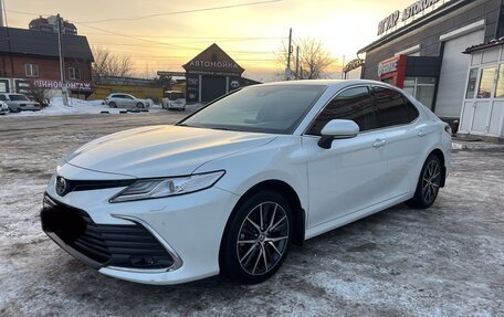 Toyota Camry, 2021 год, 3 750 000 рублей, 3 фотография