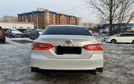 Toyota Camry, 2021 год, 3 750 000 рублей, 6 фотография