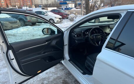 Toyota Camry, 2021 год, 3 750 000 рублей, 8 фотография