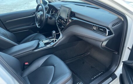 Toyota Camry, 2021 год, 3 750 000 рублей, 12 фотография