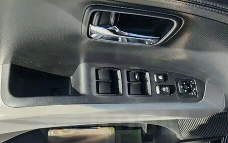 Mitsubishi Outlander III рестайлинг 3, 2010 год, 1 200 000 рублей, 10 фотография