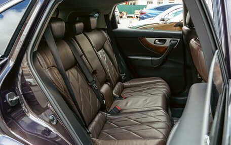 Infiniti QX70, 2014 год, 1 680 000 рублей, 7 фотография