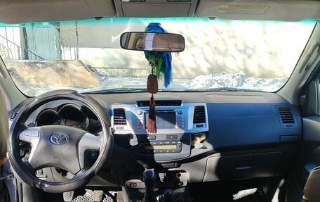 Toyota Hilux VII, 2013 год, 2 000 000 рублей, 18 фотография