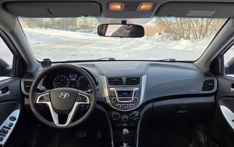 Hyundai Solaris II рестайлинг, 2013 год, 900 000 рублей, 8 фотография