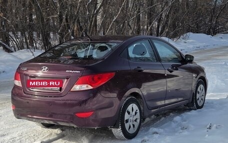 Hyundai Solaris II рестайлинг, 2013 год, 900 000 рублей, 7 фотография