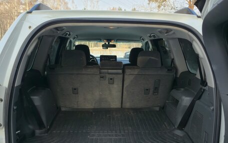 Toyota Land Cruiser Prado 150 рестайлинг 2, 2011 год, 3 050 000 рублей, 17 фотография