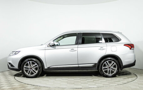 Mitsubishi Outlander III рестайлинг 3, 2021 год, 1 869 777 рублей, 8 фотография