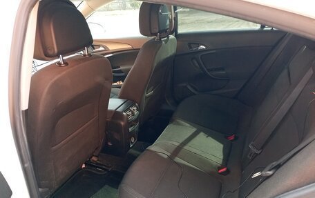 Opel Insignia II рестайлинг, 2011 год, 750 000 рублей, 3 фотография