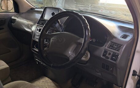 Toyota Gaia, 1999 год, 360 000 рублей, 7 фотография