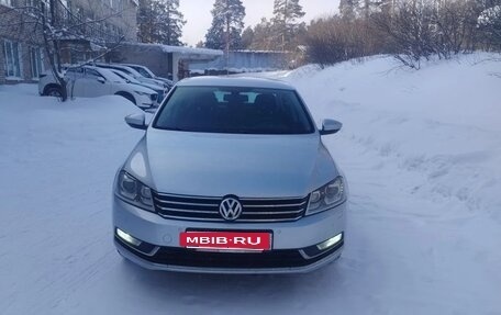 Volkswagen Passat B7, 2011 год, 975 000 рублей, 3 фотография