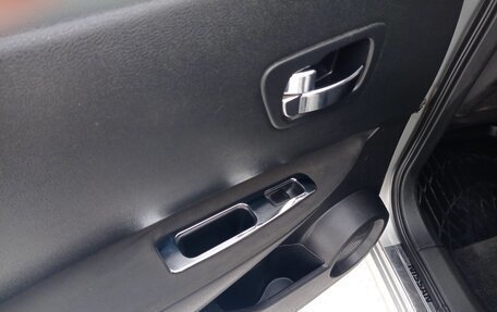 Nissan Dualis, 2009 год, 820 000 рублей, 29 фотография