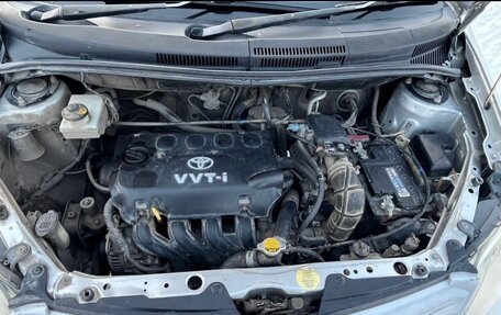 Toyota Ist II, 2002 год, 500 000 рублей, 5 фотография