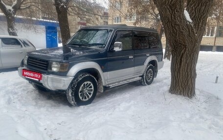 Mitsubishi Pajero III рестайлинг, 1992 год, 530 000 рублей, 2 фотография