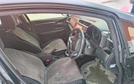 Honda Fit III, 2017 год, 1 350 000 рублей, 6 фотография