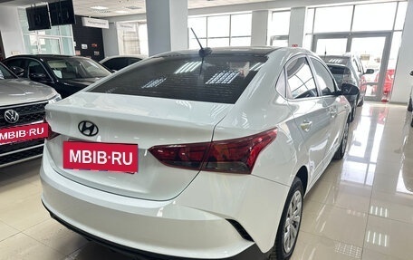 Hyundai Solaris II рестайлинг, 2021 год, 1 480 000 рублей, 11 фотография