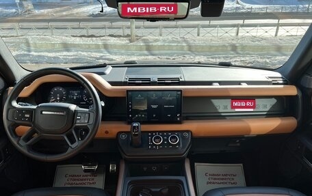 Land Rover Defender II, 2022 год, 11 350 000 рублей, 17 фотография