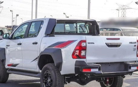 Toyota Hilux VIII, 2025 год, 6 900 000 рублей, 4 фотография
