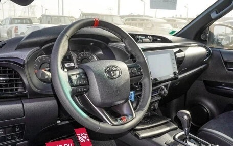 Toyota Hilux VIII, 2025 год, 6 900 000 рублей, 10 фотография