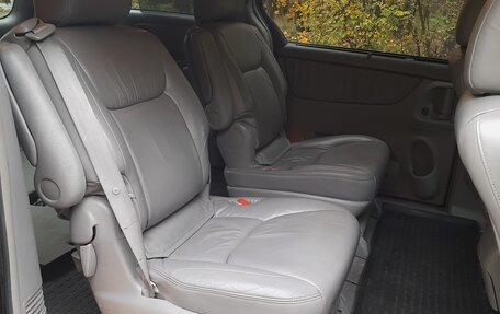 Toyota Sienna II рестайлинг, 2004 год, 1 150 000 рублей, 8 фотография