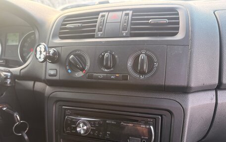 Skoda Fabia II, 2010 год, 475 000 рублей, 36 фотография