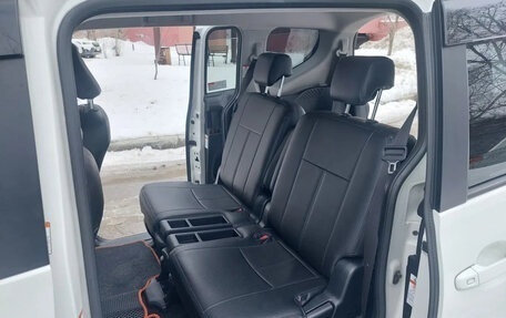 Toyota Sienta II, 2022 год, 2 150 000 рублей, 6 фотография