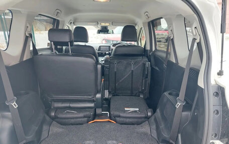 Toyota Sienta II, 2022 год, 2 150 000 рублей, 7 фотография