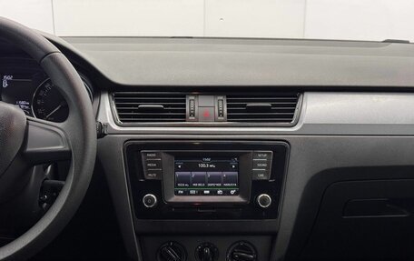 Skoda Rapid I, 2016 год, 830 000 рублей, 13 фотография