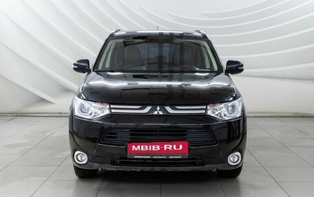Mitsubishi Outlander III рестайлинг 3, 2013 год, 1 448 000 рублей, 2 фотография