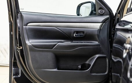 Mitsubishi Outlander III рестайлинг 3, 2013 год, 1 448 000 рублей, 27 фотография